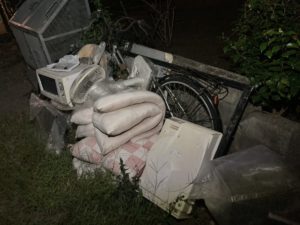 鎌ヶ谷市不法投棄物回収 (2)