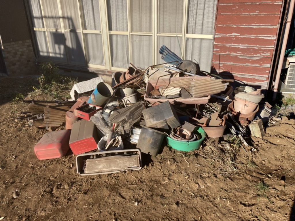 庭の残置物回収