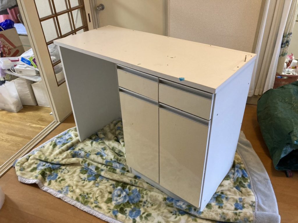 引越し不用品回収　食器棚