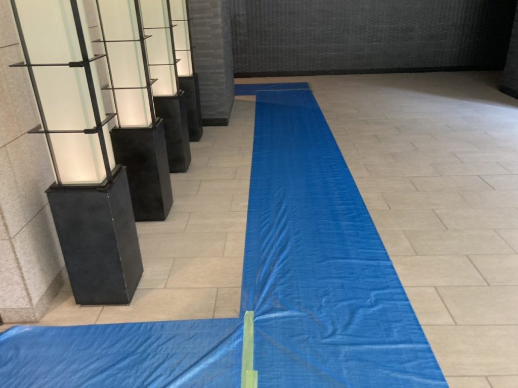 中央区マンション不用品回収 養生シート2